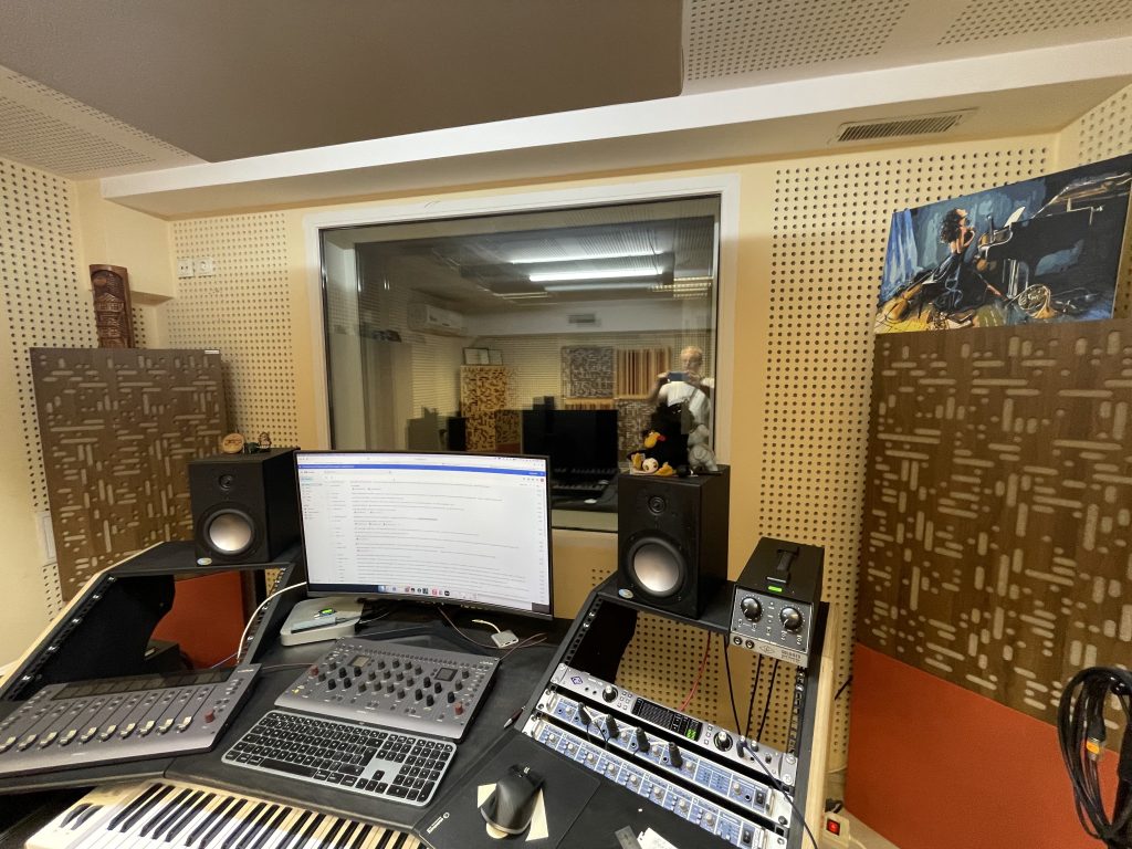 View Control Room Balxara Records